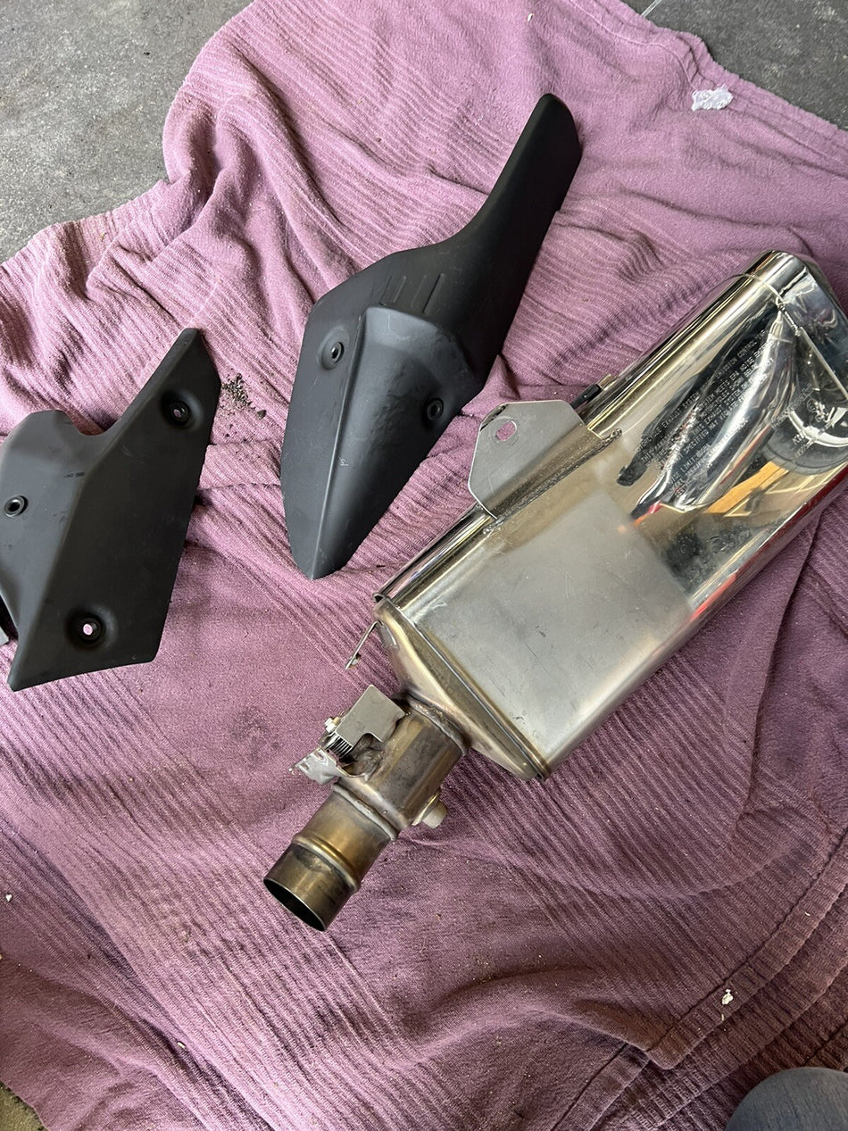 Kawasaki ZX6R Exhaust Muffler silencer OE KAW4410636