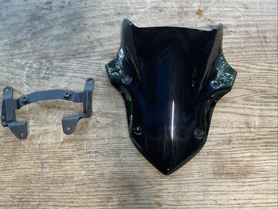 Kawasaki Zr900 Standard Screen  2021-2024